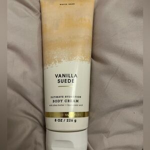 White Barn Vanilla Suede ultimate Hydration body cream